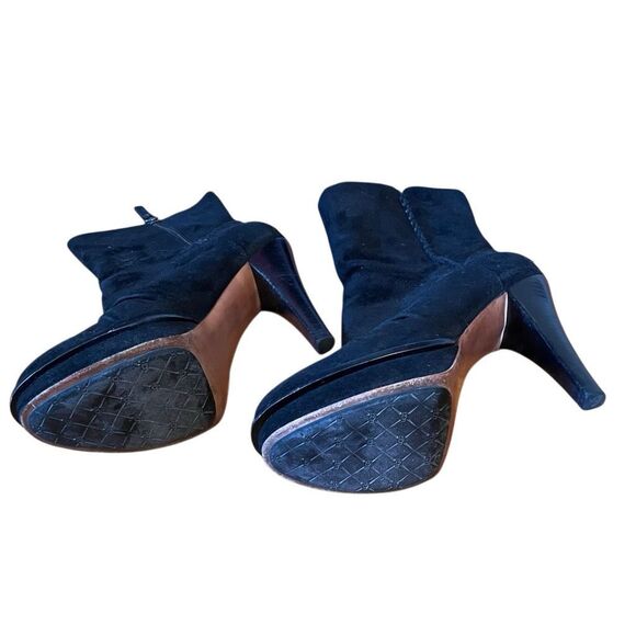 UGG | black leather bianka heeled bootie 8 - Picture 6 of 13